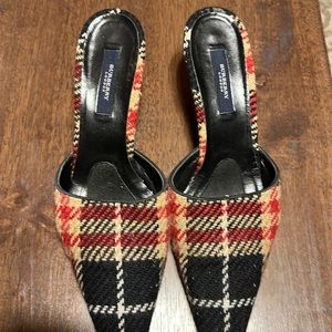 Burberry pumps